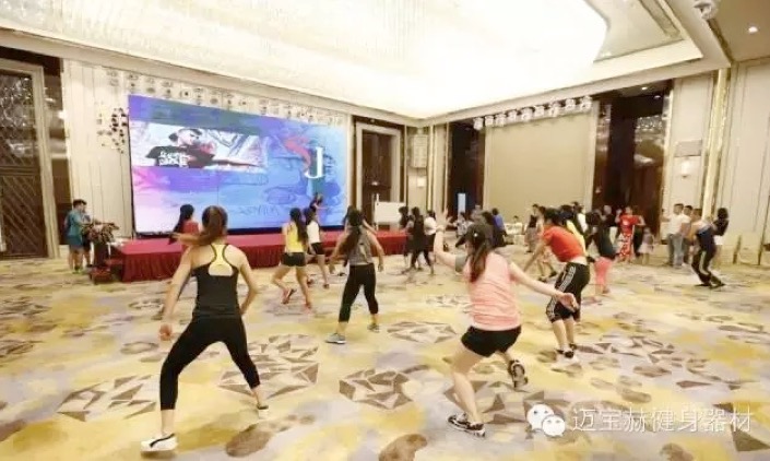 亚洲健身学院四大团操惊艳西安站峰会